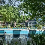 Palombes - Joli Piscine Apartment *