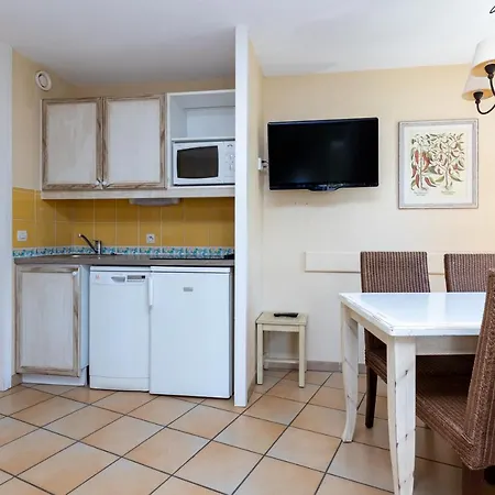 Palombes - Joli Piscine 公寓